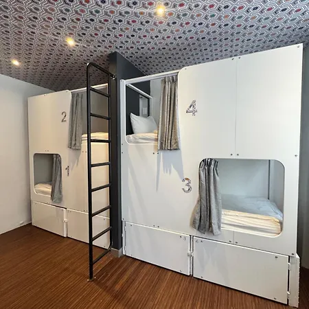 91 Loop Boutique Hostel-2